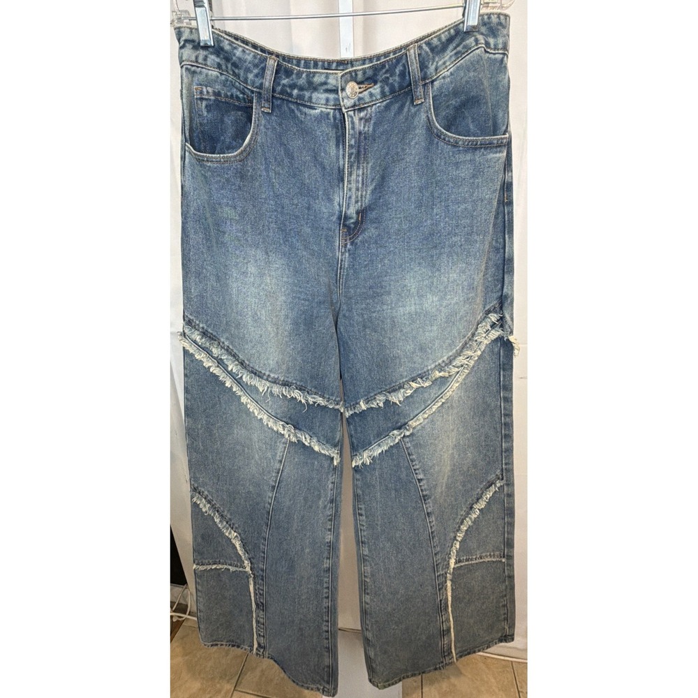 AKIRA JUST A FEELING DISTRESSED DENIM PANT Size 15 - Picture 10 of 13